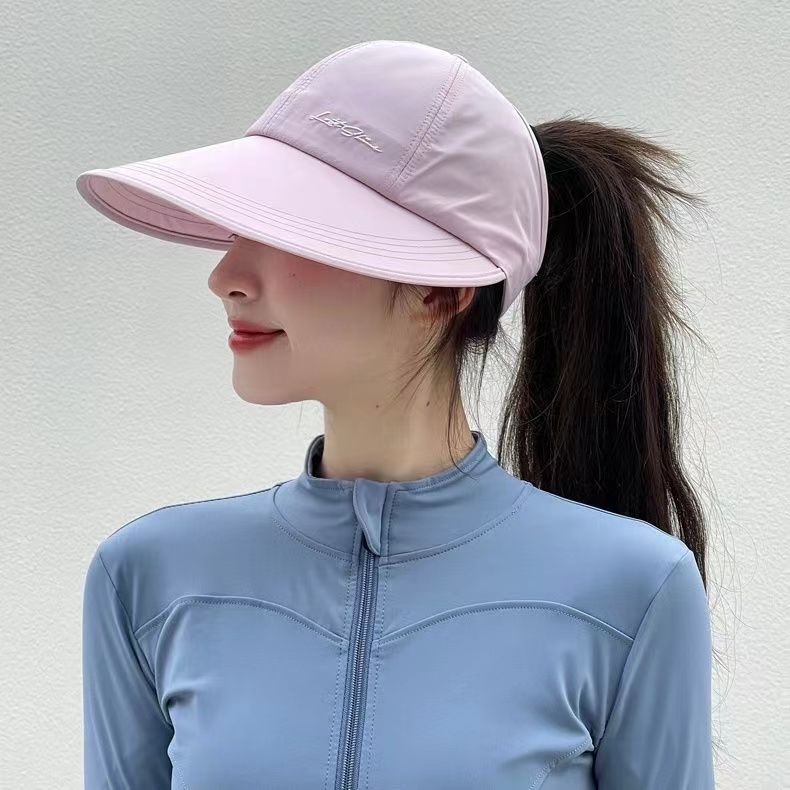 Wholesale Sun protection hat for women in summer with enlarged brim, light, breathable and quick-drying cap